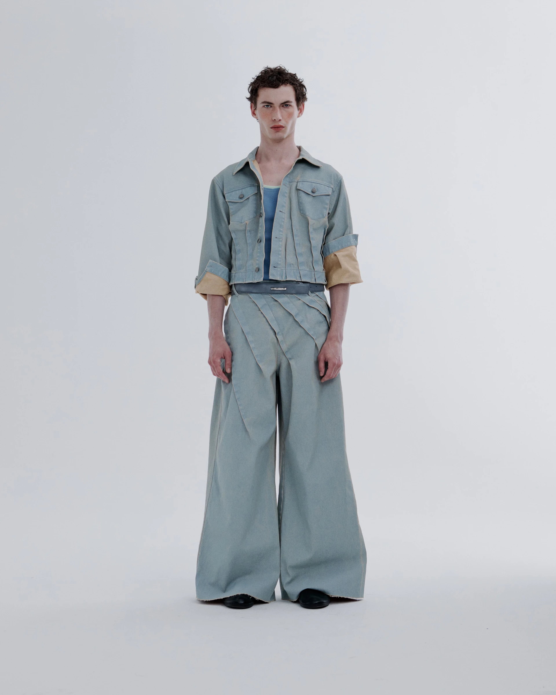 PONDER.ER Lookbook — fashion photography by Ivan Wong, photograph 1